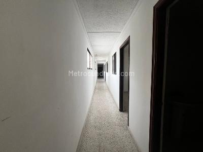 Casa de 3 alcobas en venta en El Tabor, Barranquilla, 329 m² · foto 4 de 10