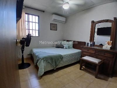 Casa de 3 alcobas en venta en El Limoncito, Barranquilla, 240 m² · foto 9 de 12