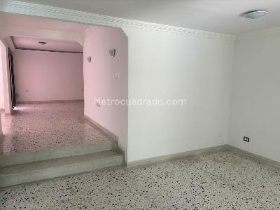 Casa de 4 alcobas en venta en Altos De Riomar, Barranquilla, 325 m² · foto 3 de 20