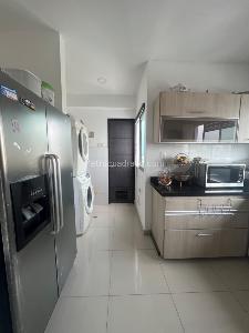 Apartamento de 3 alcobas en venta en Altos De Riomar, Barranquilla, 166 m² · foto 8 de 20