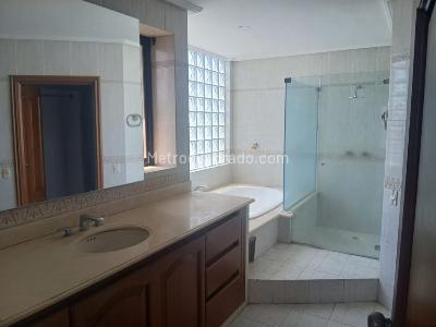 Apartamento de 3 alcobas en venta en Alto Prado, Barranquilla, 342 m² · foto 11 de 20