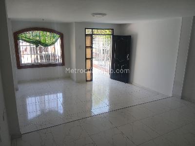Casa en venta en Ciudad Jardin, Barranquilla · foto 2 de 11
