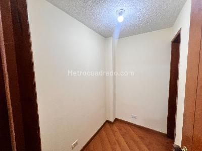 Apartamento en venta en Las Villas, Bogotá · foto 11 de 12