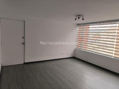 Apartamento de 2 alcobas en venta en San Jose De Spring, Bogotá, 61 m² · foto 3 de 13