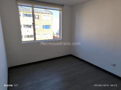 Apartamento de 2 alcobas en venta en San Jose De Spring, Bogotá, 61 m² · foto 10 de 13