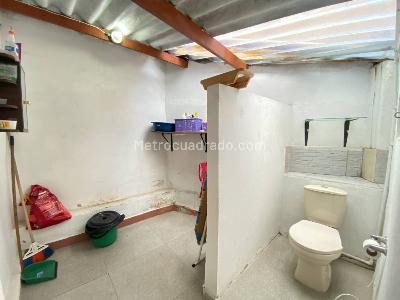 Casa de 5 alcobas en venta en El Rosario, Bello, 100 m² · foto 3 de 17