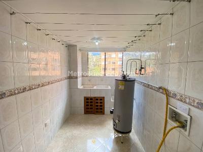 Apartamento en venta en La Florida, Medellín · foto 2 de 20