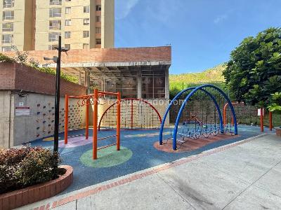 Apartamento de 3 alcobas en venta en Valadares, Bello, 61 m² · foto 3 de 20