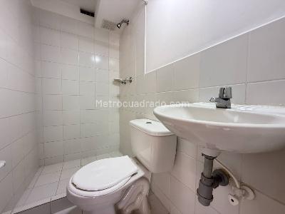 Apartamento de 3 alcobas en venta en Valadares, Bello, 61 m² · foto 11 de 20