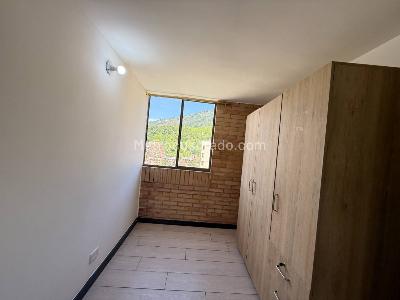 Apartamento de 3 alcobas en venta en Valadares, Bello, 61 m² · foto 14 de 20