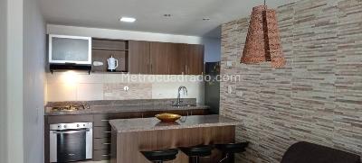 Apartamento de 2 alcobas en venta en San Jose, Sabaneta, 78 m² · foto 2 de 16