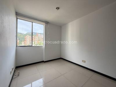 Apartamento en venta en Ciudad Del Rio, Medellín · foto 12 de 20