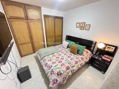 Apartamento de 3 alcobas en venta en Los Alcazares, Sabaneta, 85 m² · foto 9 de 10