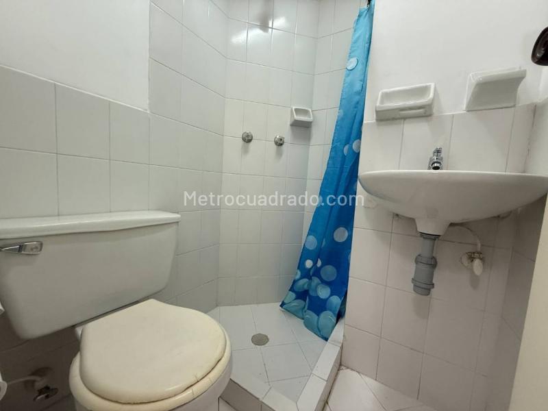 Apartamento de 3 Alcobas con Terraza en Laureles Santa Teresita - 5