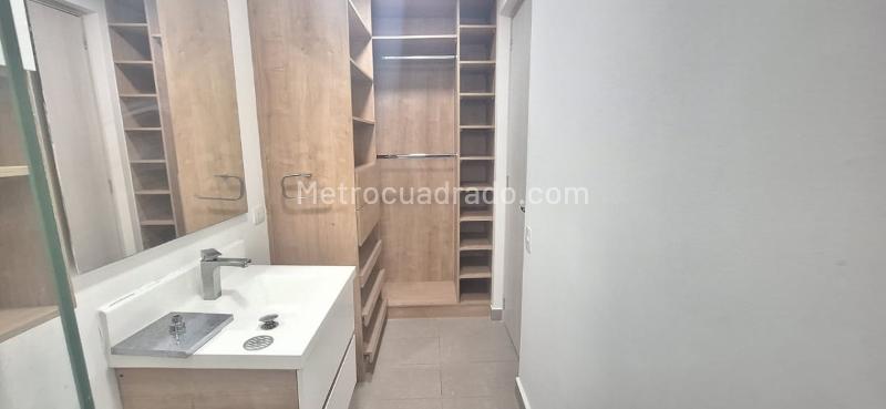 4BR House for Rent in San Lucas, Medellín with Jacuzzi - 6