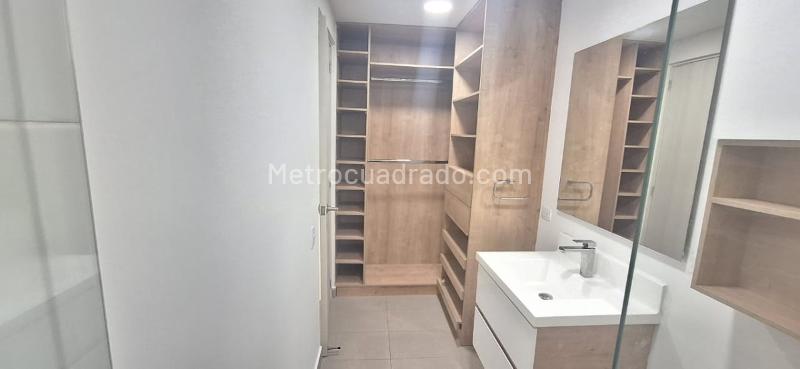 4BR House for Rent in San Lucas, Medellín with Jacuzzi - 7