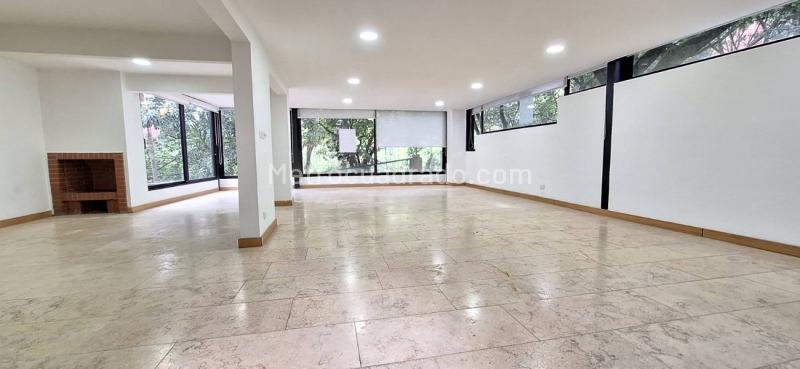 Elegant 3BR House for Rent in Loma De Los Parra