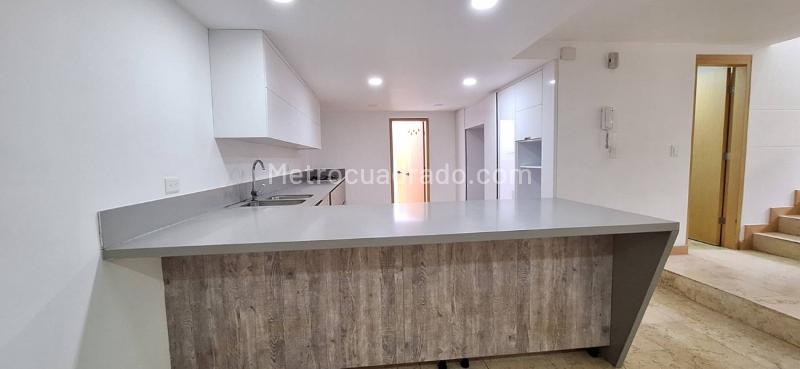 Casa Elegante de 3 Alcobas en Arriendo en Loma de los Parra - 5