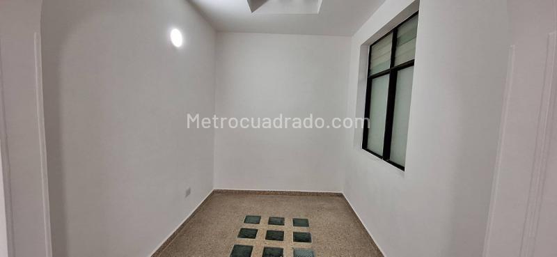 Amplio Apartamento de 4 Alcobas en Florida Nueva - 6