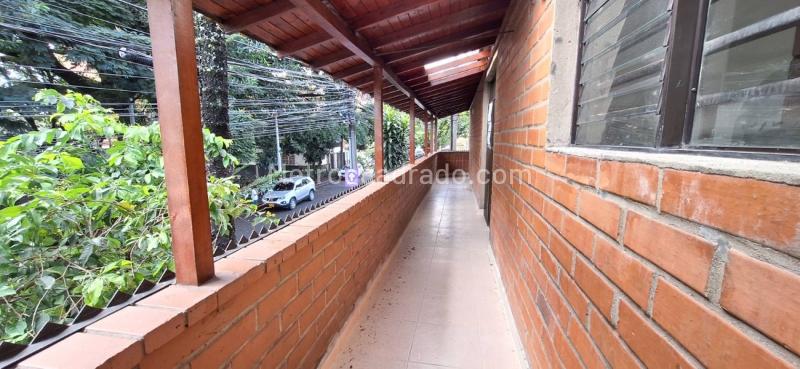 Amplio Apartamento de 4 Alcobas en Florida Nueva - 7