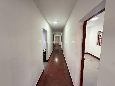Casa en arriendo en Calasanz, Medellín · foto 3 de 20