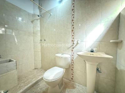 Casa en arriendo en Calasanz, Medellín · foto 19 de 20