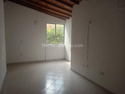 Apartamento en venta en Viviendas Del Sur, Itagüí · foto 3 de 9