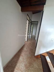 Apartamento de 3 alcobas en venta en Alto De Las Flores, Sabaneta, 60 m² · foto 2 de 13