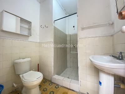 Casa de 5 alcobas en venta en Boston, Medellín, 180 m² · foto 11 de 20