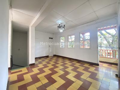Casa de 5 alcobas en venta en Boston, Medellín, 180 m² · foto 15 de 20