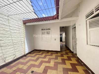Casa de 5 alcobas en venta en Boston, Medellín, 180 m² · foto 18 de 20