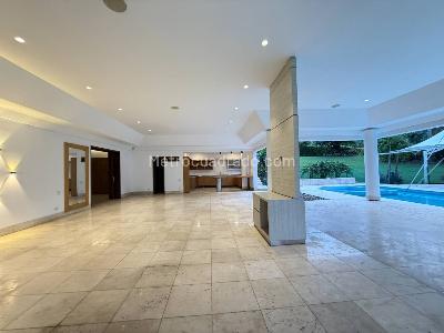 Casa de 5 alcobas en venta en Los Balsos, Medellín · foto 3 de 20