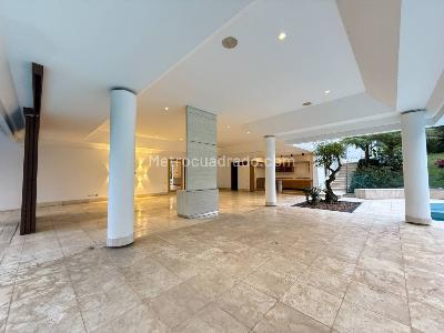 Casa de 5 alcobas en venta en Los Balsos, Medellín · foto 4 de 20