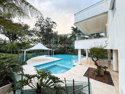 Casa de 5 alcobas en venta en Los Balsos, Medellín · foto 5 de 20