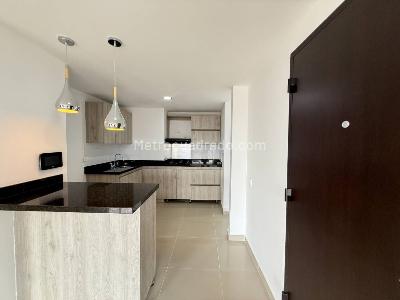 Apartamento de 4 alcobas en venta en Laureles, Medellín, 240 m² · foto 2 de 20
