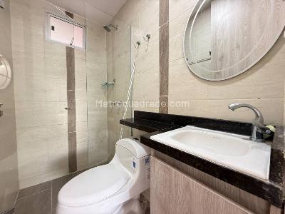 Apartamento de 4 alcobas en venta en Laureles, Medellín, 240 m² · foto 8 de 20