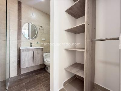 Apartamento de 4 alcobas en venta en Laureles, Medellín, 240 m² · foto 11 de 20