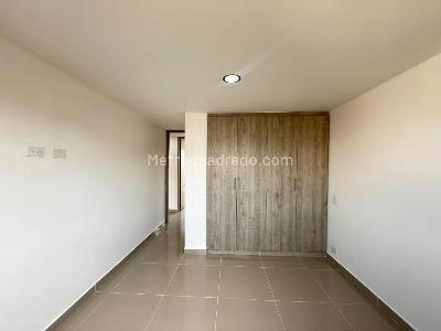 Apartamento de 4 alcobas en venta en Laureles, Medellín, 240 m² · foto 14 de 20