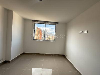 Apartamento de 4 alcobas en venta en Laureles, Medellín, 240 m² · foto 15 de 20