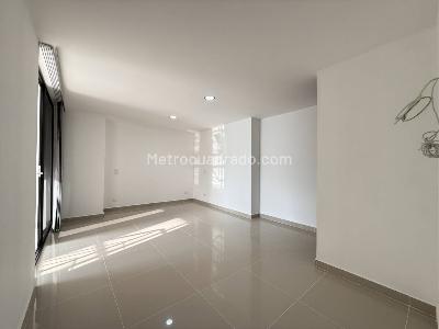 Apartamento de 4 alcobas en venta en Laureles, Medellín, 240 m² · foto 17 de 20