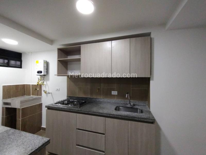 Apartamento de 2 Alcobas en Arriendo en Aranjuez cerca a Parque Aranjuez - 3