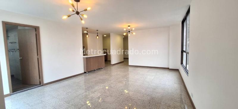Apartamento Moderno de 3 Alcobas con Balcón en Villa Hermosa - 2