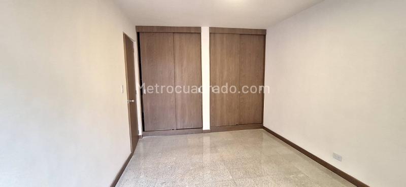 Apartamento Moderno de 3 Alcobas con Balcón en Villa Hermosa - 5