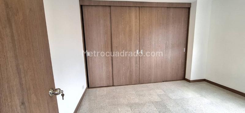 Apartamento Moderno de 3 Alcobas con Balcón en Villa Hermosa - 7
