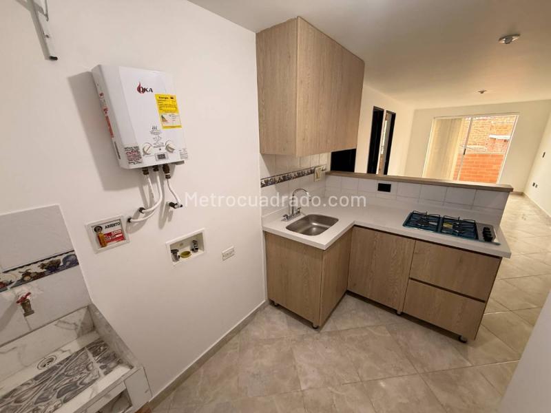 Apartamento de 2 Alcobas en Los Alpes - 2