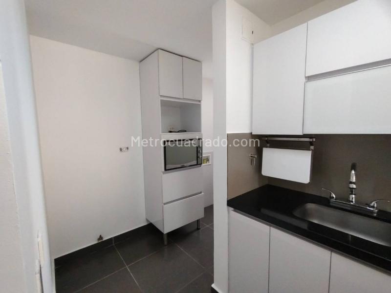 Apartamento en Arriendo, Loma Del Esmeraldal, Envigado - 4