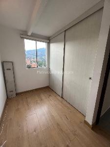 Apartamento en venta en Los Colores, Medellín · foto 8 de 18