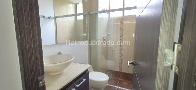 Apartamento de 3 alcobas en venta en Castropol, Medellín, 121 m² · foto 3 de 19