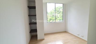 Apartamento de 3 alcobas en venta en Castropol, Medellín, 121 m² · foto 4 de 19