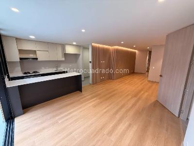 Apartamento de 3 alcobas en venta en Conquistadores, Medellín, 110 m² · foto 2 de 20
